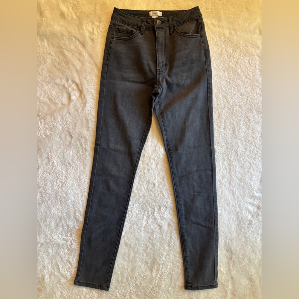Forever 21 Black skinny jeans
